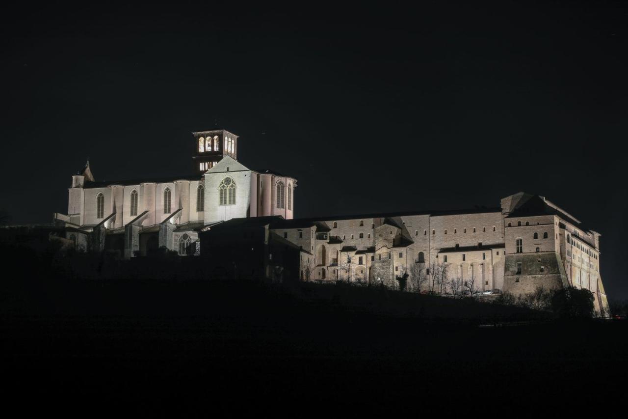 Bed and Breakfast La Casa Tra Gli Ulivi Assisi Exterior foto